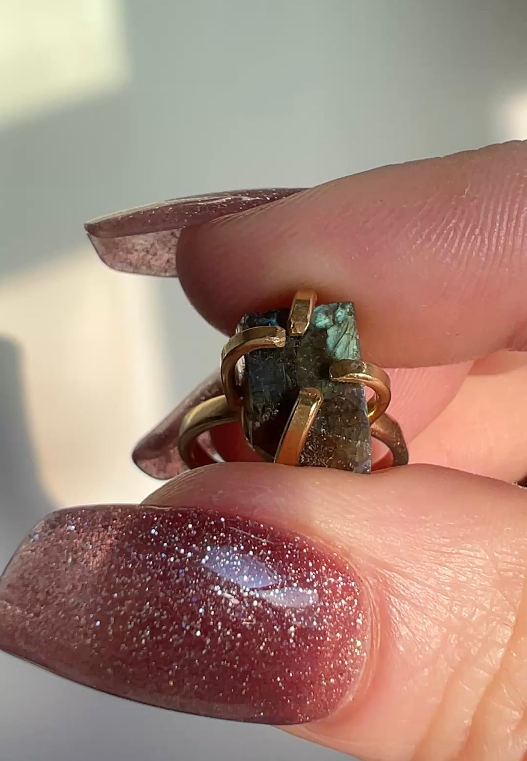 18K Gold-Plated Adjustable Raw Labradorite Ring – The Stone of Magic & Transformation