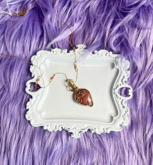 Confetti Sunstone Pendant โ 14k Gold-Filled Cascading Swirl Design with Beaded Adjustable Chain