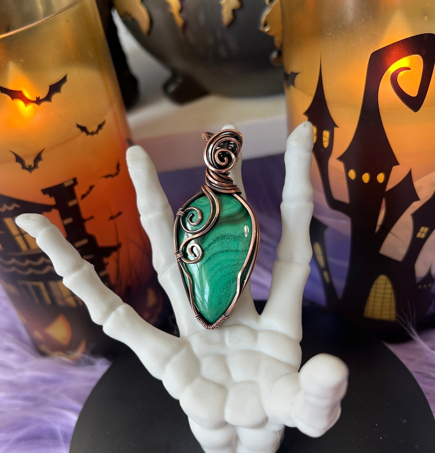 Handmade Malachite pendant wrapped in copper wire with spiral design – witchy green crystal necklace for protection