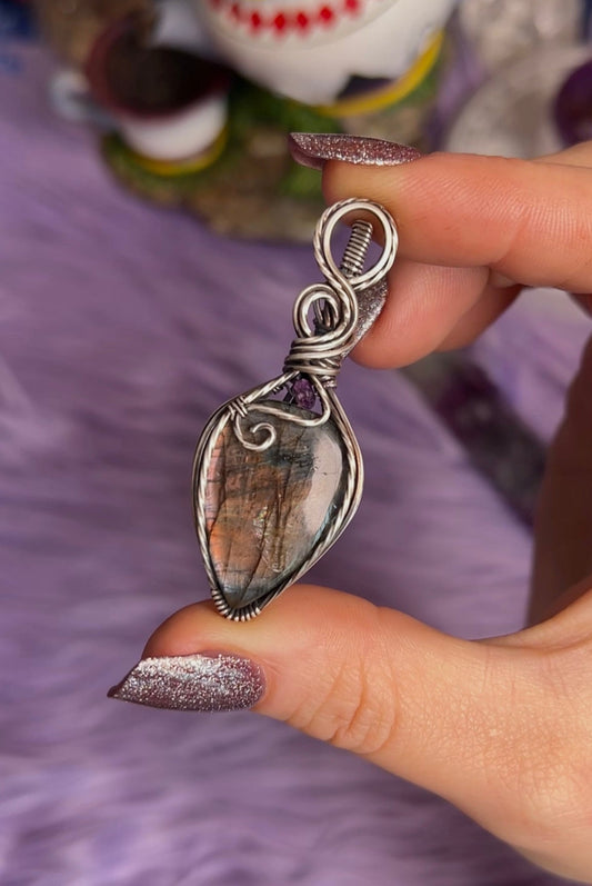 ✨ Sterling Silver Labradorite Pendant with Amethyst Accent ✨